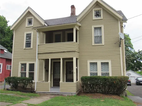 86 Phelps St #84, Lyons, NY 14489