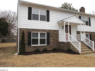 6200 Gatesgreen Dr, Chesterfield, VA 23832