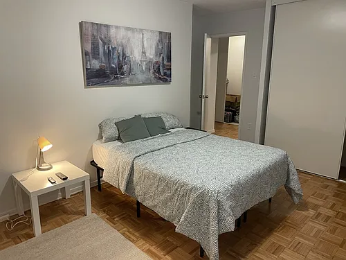 77 Huntley St #523A Photo 1