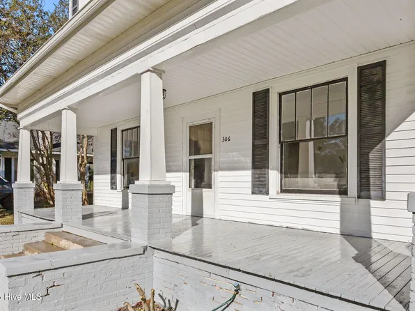 306 W 2nd Street, Robersonville, NC 27871