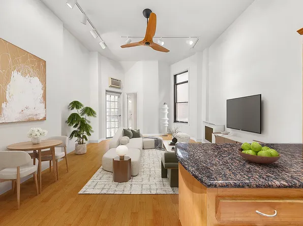 167 West 73rd Street image 1 of 7