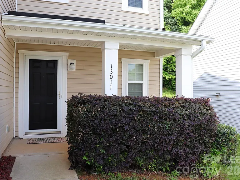 13011 Lake Erie Ln — Photo 29