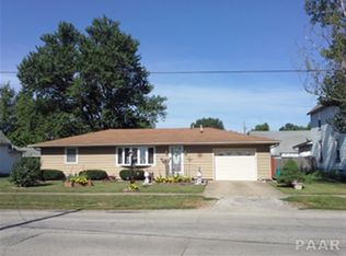 315 N 9th St, Cuba, IL 61427