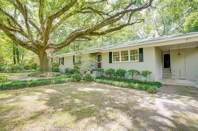266 Jackson Dr — Photo 3