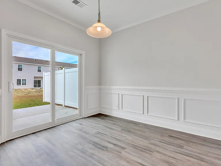 553 Governor Treutlen Cir — Photo 12