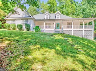 125 Silverthorn Dr, Tyrone, GA 30290