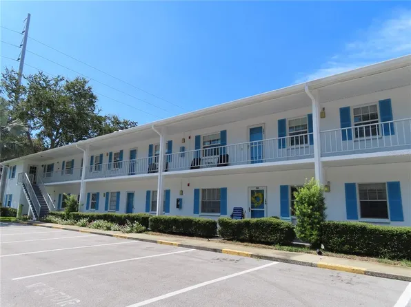 300 Clyde Ln APT 207, Dunedin, FL 34698