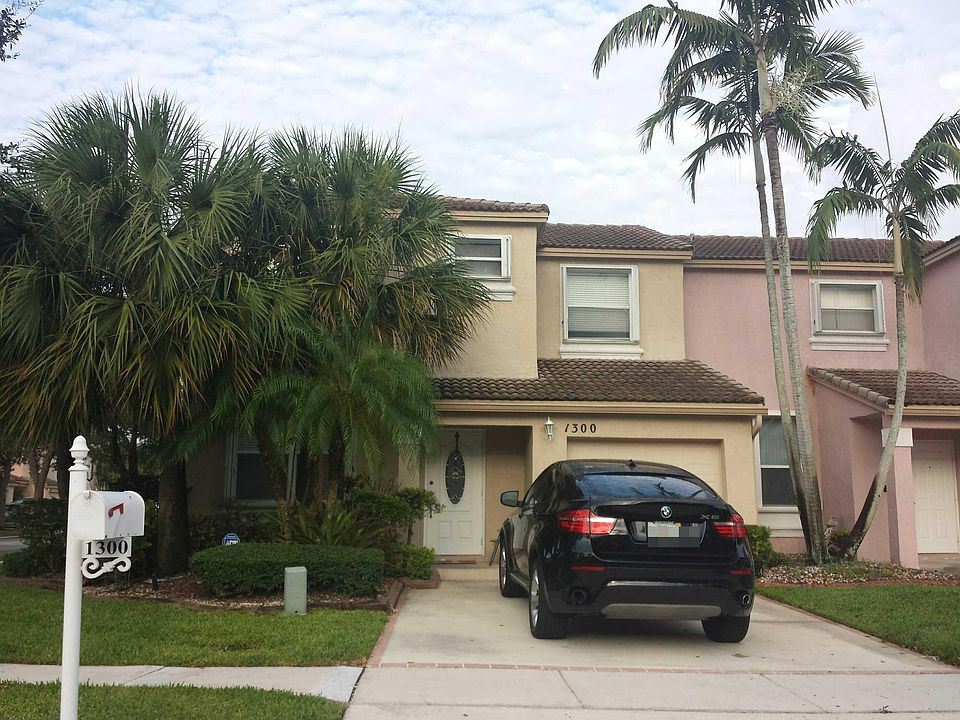 1st image of 1300 NW 154th Ave