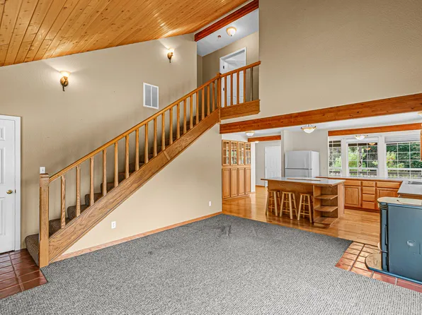 1505 Slagle Creek Rd, Grants Pass, OR 97527