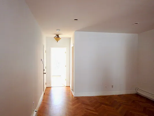 Rented by Realty Collective | media 8