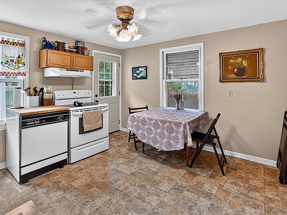 4th image of 4109 Barby Ln