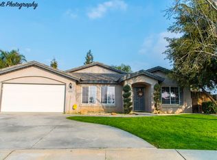 6200 Capania Ct, Bakersfield, CA 93308
