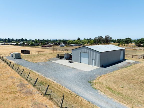 2nd image of 534 Mountain View Avenue