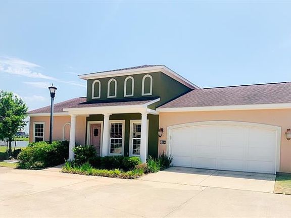 2nd image of 5114 Venecia Dr