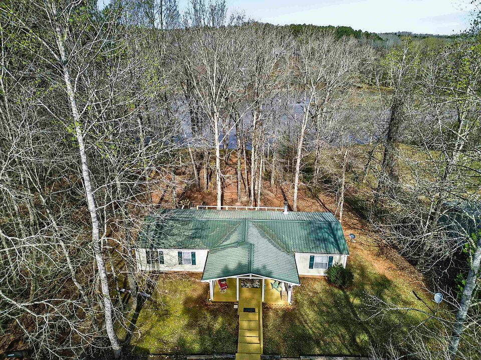 1st image of 163 Edgewater Dr