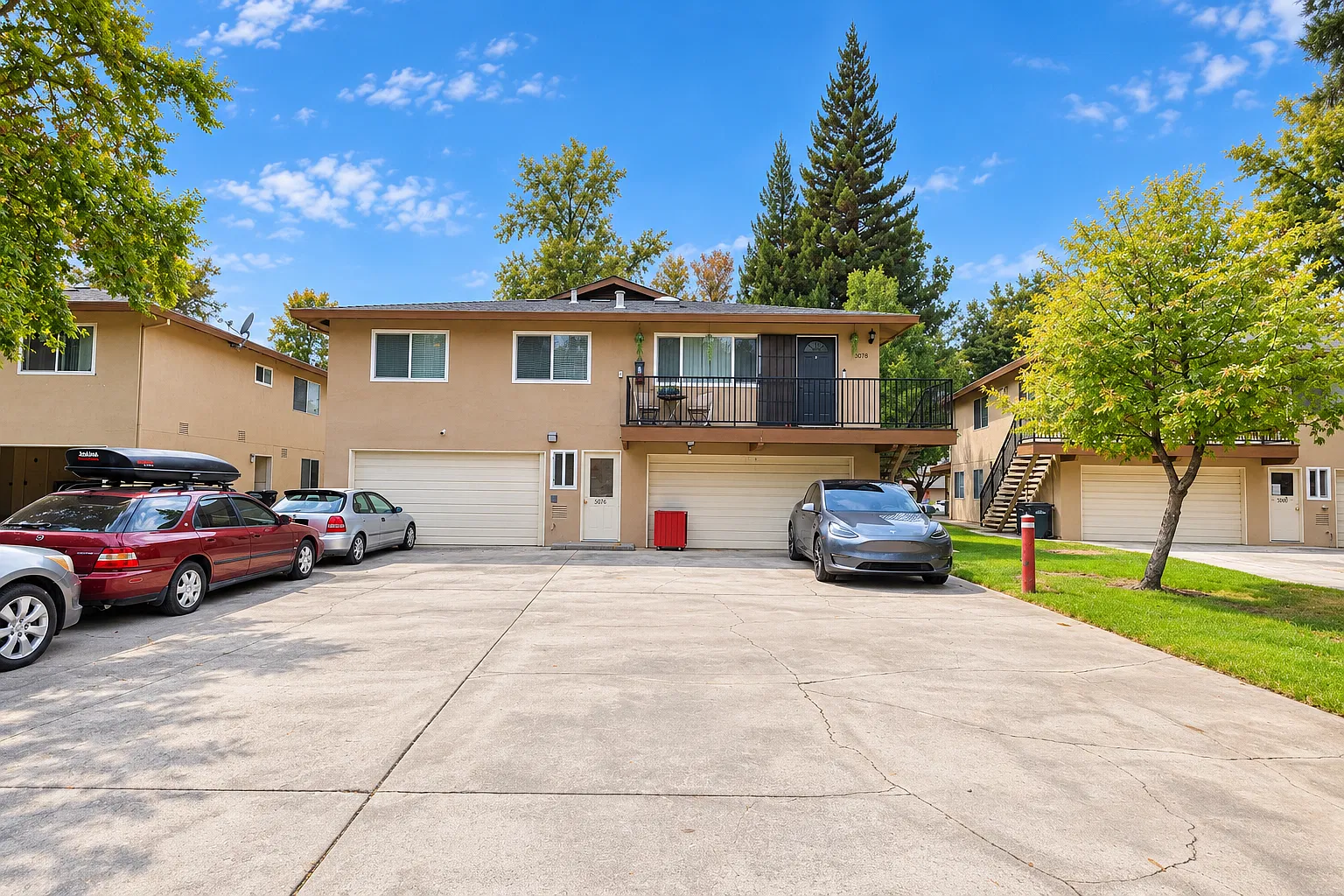 2 bed, 840 sqft, $1,880 — Photo 3