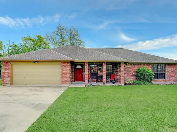 4121 Twin Dr E, Santa Fe, TX 77510