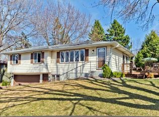 8254 Peony Ln N, Maple Grove, MN 55311