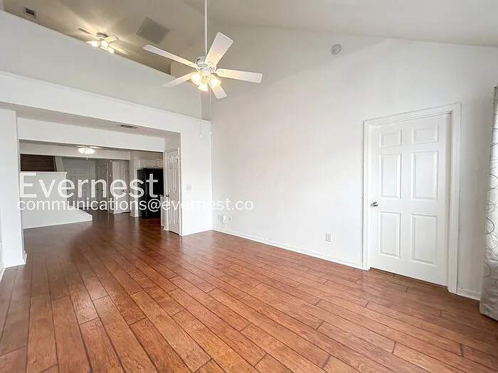 2006 Caladonia Way — Photo 10