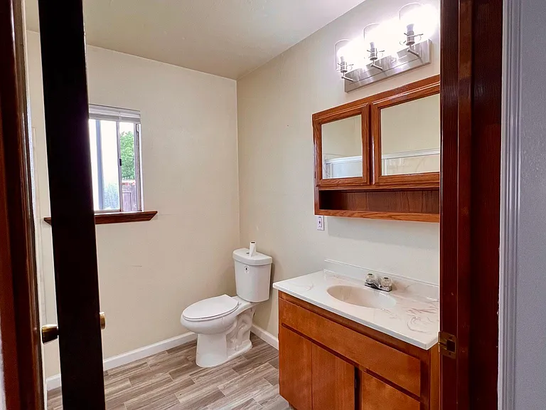 1322 Grape Ave — Photo 10