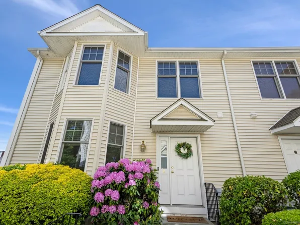 50 Almira Drive #B, Greenwich, CT 06831