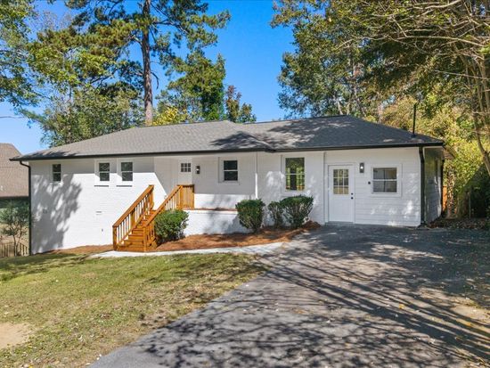 2039 Harwinor Rd SE, Smyrna, GA 30082