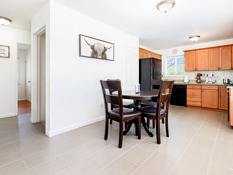 720 Jamaica Pl — Photo 8