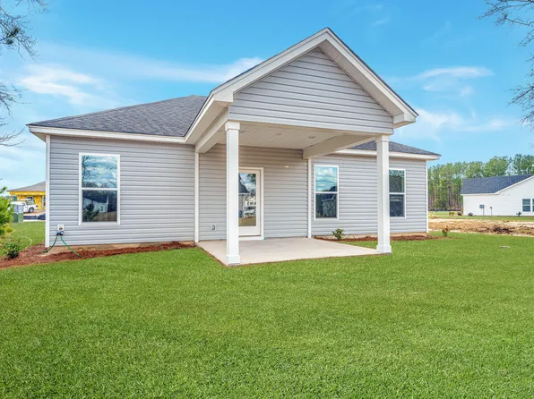 204 Westfield Dr, Ridgeville, SC 29472