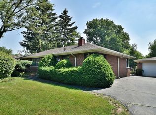 207 N Wolf Rd, Prospect Heights, IL 60070