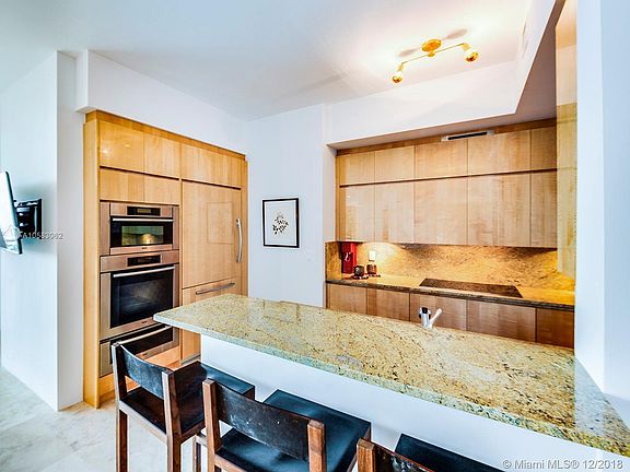 4th image of 50 S Pointe Dr APT 1807
