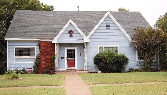 1st image of 703 Josephine St