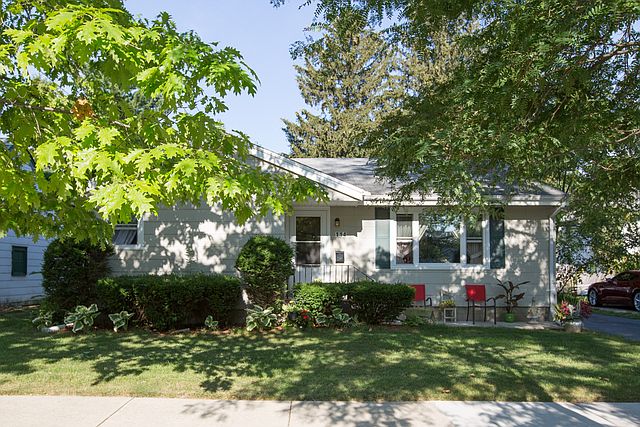 1st image of 114 N Elmwood Dr