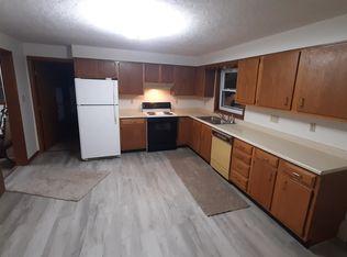 131 1/2 Main St, Bellville, OH 44813