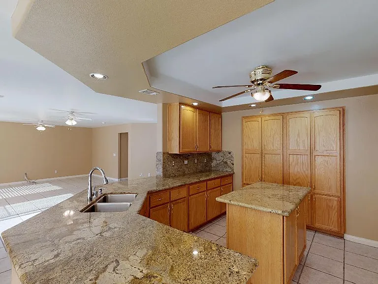 8805 Claystone Ct — Photo 11