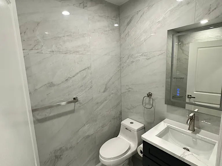 527 N Garden Ave #4 — Photo 15