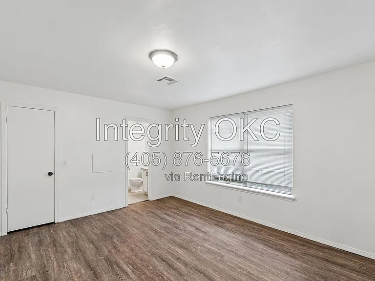 8514 Candlewood Dr — Photo 8