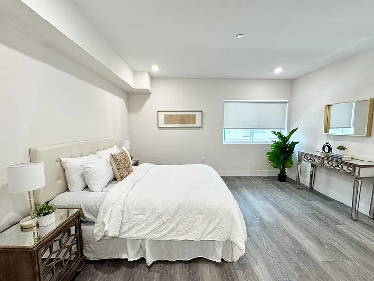 The SECRET in K-Town Luxury Apartments — Photo 26