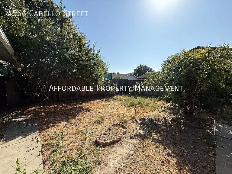 4566 Cabello St — Photo 22