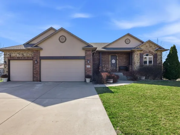 2510 N Chelmsford Ct, Wichita, KS 67228