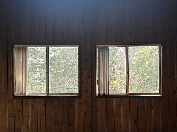 4th image of 111 Saint Andrews Dr