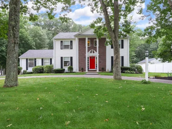 48 Harding St, Milford, MA 01757