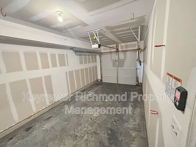1404 Whitehurst Way — Photo 24