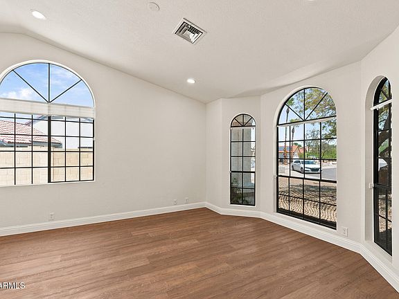 5th image of 16002 N 15TH Way