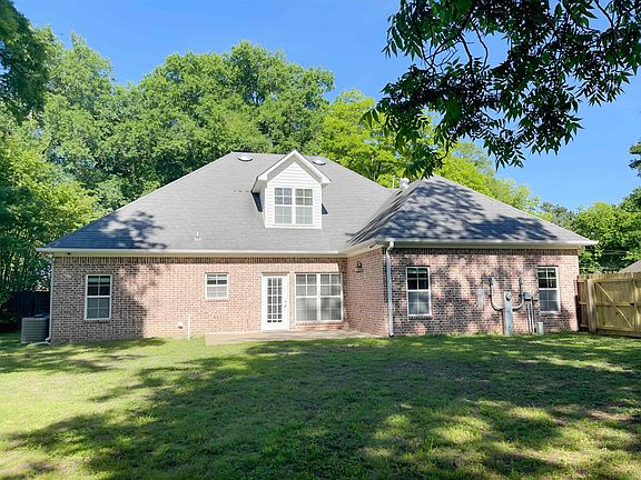 3rd image of 4855 Laraine Dr