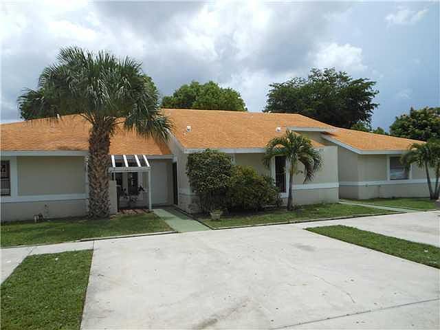 1st image of 1420-1426 White Pine Drive