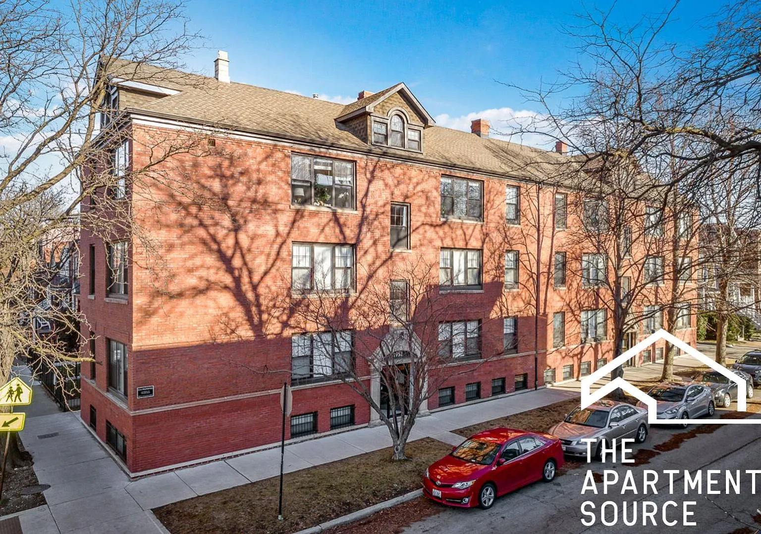3 bed, 1370 sqft, $2,950 — Photo 4