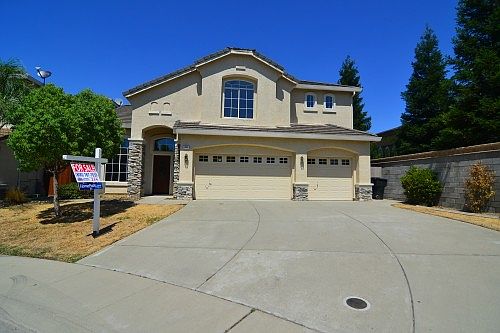 1st image of 240 Running Wolf Ct