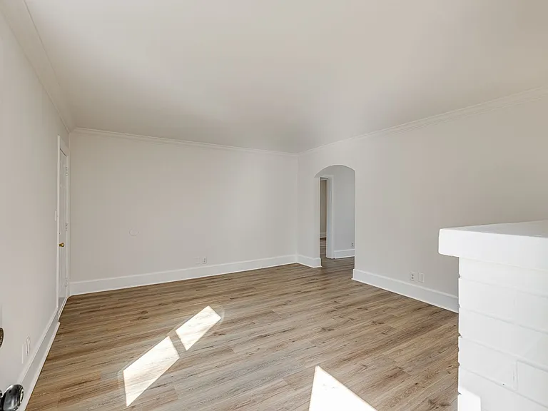 5211 Sunbeam Ave — Photo 6