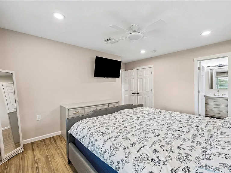 405 N Fulton St — Photo 25