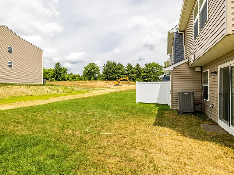11 Orchard Green Dr — Photo 40